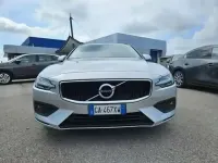 Usata Volvo V60 Business Edition 190 CV (139 kW) 2020 Argento Station wagon