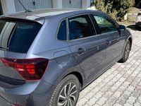 Usata VW Polo Life 95 CV (69 kW) 2023 Grigio Utilitaria