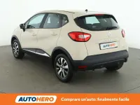 Usado Renault Captur Zen 90 CV (66 kW) 2017 Beige SUV