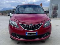 Usata Lancia Ypsilon Gold 69 CV (50 kW) 2021 Rosso Utilitaria