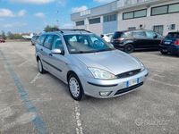 Usata Ford Focus Ambiente 100 CV (73 kW) 2003 Grigio Station wagon