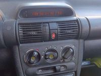 Usata Opel Corsa 67 CV (49 kW) 2000 Grigio Berlina