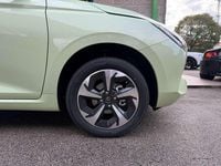 Nuova Suzuki Swift 82 CV (60 kW) 2025 Verde hawaii Berlina