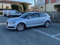 Usado Audi A3 Ambition 105 CV (77 kW) 2010 Gris Utilitario