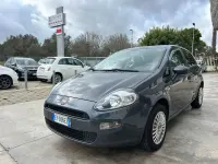 Begagnad Fiat Punto Lounge 77 HK (56 kW) 2015 Grå Sedan