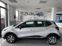 Usata Renault Captur 90 CV (66 kW) 2018 Grigio SUV