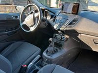 Usata Ford Fiesta Titanium 2016 Blu Utilitaria