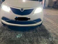 Usata Lancia Ypsilon 69 CV (50 kW) 2016 Bianco Utilitaria