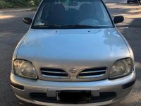 Usata Nissan Micra 57 CV (41 kW) 1998 Grigio Utilitaria