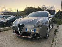 Usata Alfa Romeo Giulietta Exclusive 140 CV (102 kW) 2013 Grigio Utilitaria