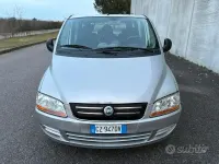Usata Fiat Multipla 120 CV (88 kW) 2005 Grigio Monovolume