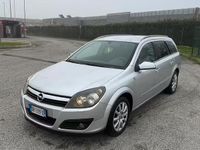 Usata Opel Astra 105 CV (77 kW) 2006 Grigio Station wagon
