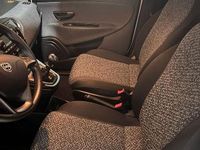 Usata Lancia Ypsilon 69 CV (50 kW) 2018 Bianco Utilitaria