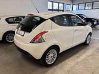 Usata Lancia Ypsilon Platinum 95 CV (69 kW) 2013 Bianco Utilitaria