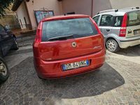 Usata Fiat Grande Punto Active 65 CV (47 kW) 2008 Rosso Utilitaria
