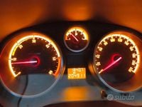 Usata Opel Corsa 75 CV (55 kW) 2009 Grigio Utilitaria