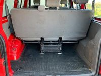 Begagnad VW Transporter 131 HK (96 kW) 2005 Röd Van