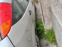 Usata Ford Focus 100 CV (73 kW) 2002 Grigio Berlina