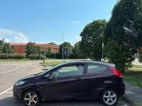 Usata Ford Fiesta Titanium 82 CV (60 kW) 2010 Viola Berlina