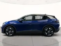 Usata VW ID.4 Pro Performance 69 kW (95 CV) 2022 Blue dusk metallizzato nero SUV