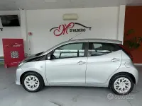 Usata Toyota Aygo Cool 72 CV (52 kW) 2020 Grigio Utilitaria