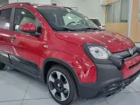 Usata Fiat Panda S 70 CV (51 kW) 2024 Rosso Utilitaria