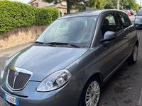Usata Lancia Ypsilon 69 CV (50 kW) 2011 Grigio Utilitaria