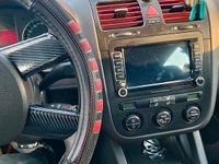 Usata VW Golf V 105 CV (77 kW) 2004 Grigio Utilitaria