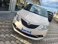 Usata Lancia Ypsilon 69 CV (50 kW) 2017 Beige Utilitaria