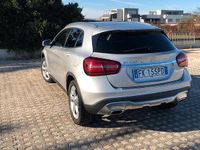 Usata Mercedes GLA200 136 CV (100 kW) 2017 Grigio SUV