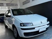 Usata Fiat Punto 80 CV (58 kW) 2002 Bianco Utilitaria