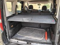 Usata Fiat Doblò 120 CV (88 kW) 2012 Nero Monovolume