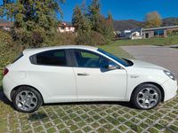 Usata Alfa Romeo Giulietta 109 CV (80 kW) 2011 Bianco Berlina