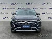 Usata VW T-Roc Style 110 CV (80 kW) 2023 Nero SUV