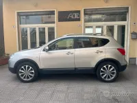 Usata Nissan Qashqai N-TEC 106 CV (77 kW) 2010 Grigio SUV