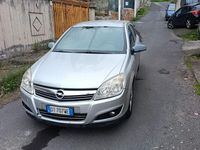 Usata Opel Astra 90 CV (66 kW) 2010 Grigio Utilitaria
