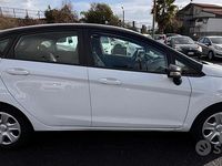Usata Ford Fiesta Titanium 95 CV (69 kW) 2010 Bianco Berlina