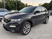 Usata VW T-Roc Business 116 CV (85 kW) 2020 Grigio SUV