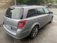 Occasion Opel Astra Enjoy 116 ch (85 kW) 2010 Gris Break