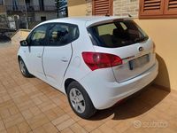 Usata Kia Venga 90 CV (66 kW) 2019 Bianco Utilitaria