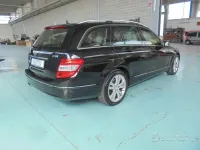 Usata Mercedes C220 Avantgarde 170 CV (125 kW) 2011 Nero Station wagon