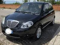 Usata Lancia Ypsilon 77 CV (56 kW) 2011 Nero Utilitaria