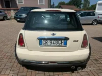 Usata Mini Cooper 90 CV (66 kW) 2004 Bianco Utilitaria