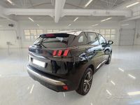Usata Peugeot 3008 Allure 131 CV (96 kW) 2022 Nero SUV
