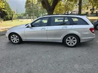 Usata Mercedes C200 136 CV (100 kW) 2013 Grigio Station wagon
