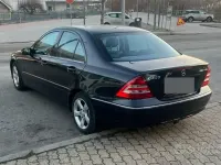 Usata Mercedes C220 Avantgarde 150 CV (110 kW) 2005 Nero Berlina