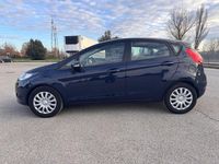 Usata Ford Fiesta Titanium 92 CV (67 kW) 2010 Blu Berlina