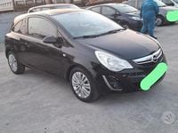 Usata Opel Corsa 85 CV (62 kW) 2012 Nero Utilitaria