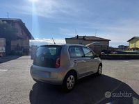 Usata VW up! Highline 75 CV (55 kW) 2015 Grigio Utilitaria