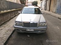 Usata Mercedes C250 Elegance 150 CV (110 kW) 1997 Grigio Berlina
